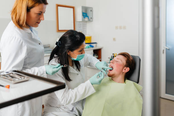 Best Emergency Cosmetic Dentistry (e.g., broken veneers) in Combes, TX